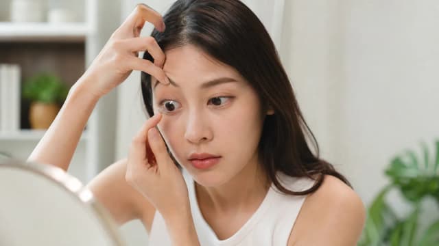 Editorial image for Contact Lenses and Ptosis: Your Eyes Truly Deserve Better Care
